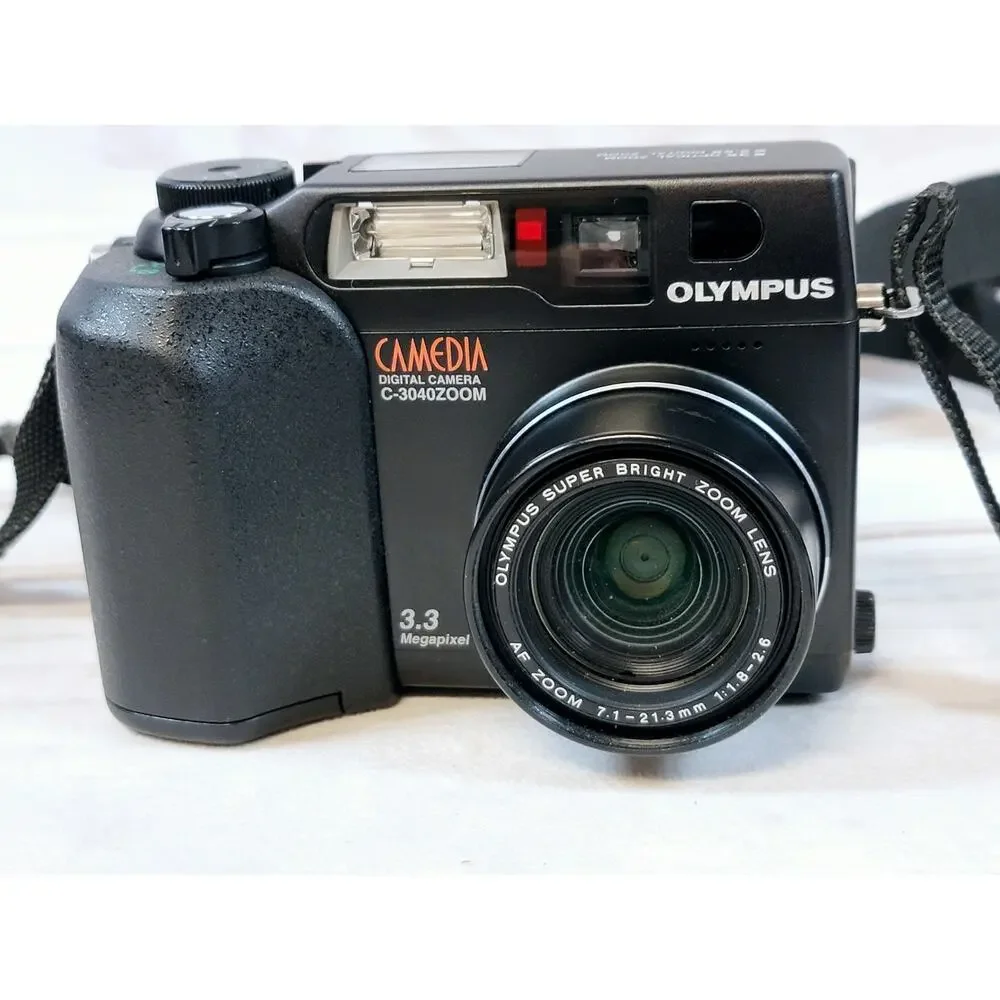 Olympus CAMEDIA C-3040 Zoom 3.3MP Digital Camera - Black W/Case Tested
